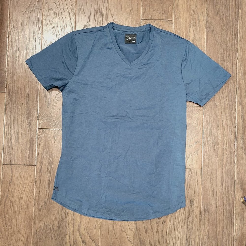 NW/OT CUTS curved-hem V Neck Mens T shirt Steel Blue size L large